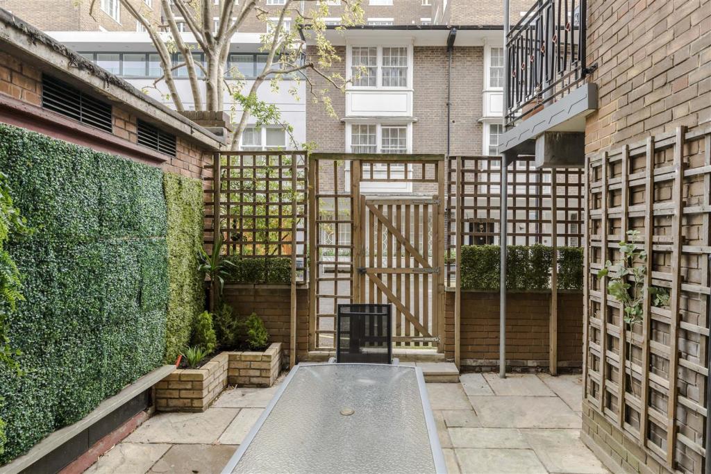 10 Bryan Court-17.jpg