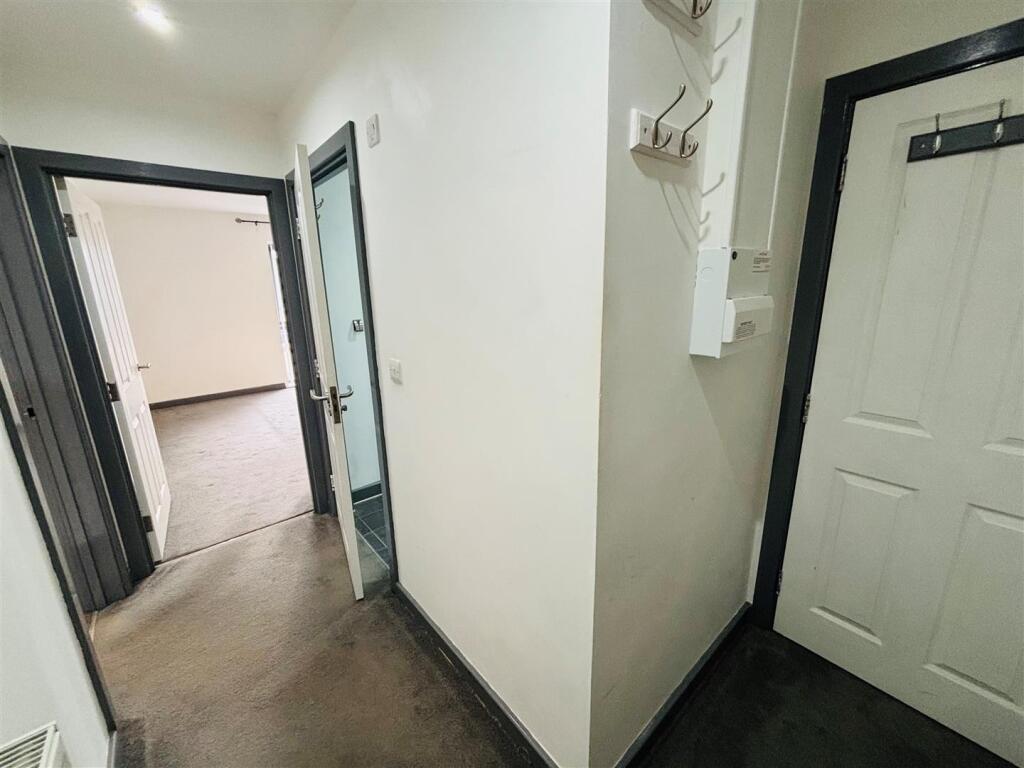 9verbhall.jpg