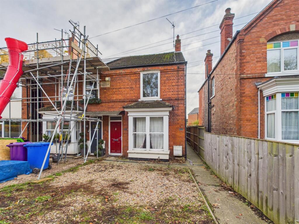 174 London Road Photos (7).jpg