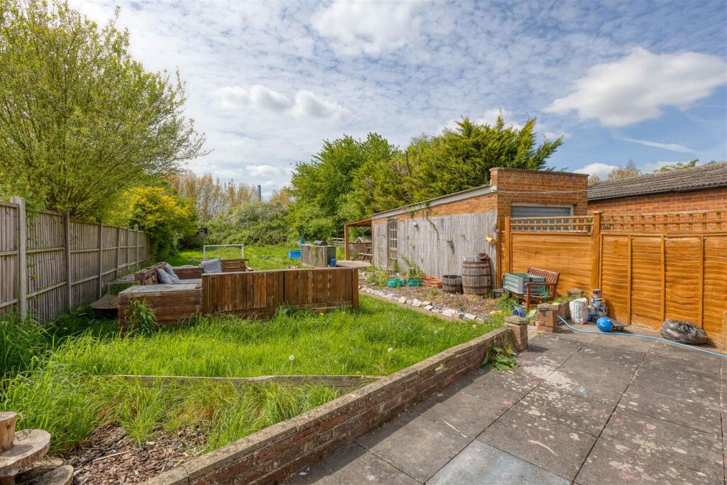 South facing garden