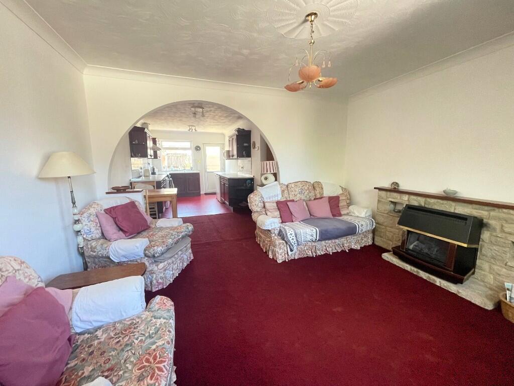 Lounge to Kitchen