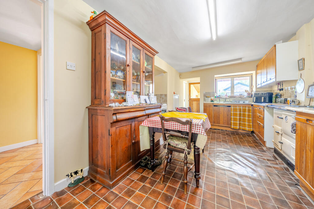 Kitchen / Dining Room