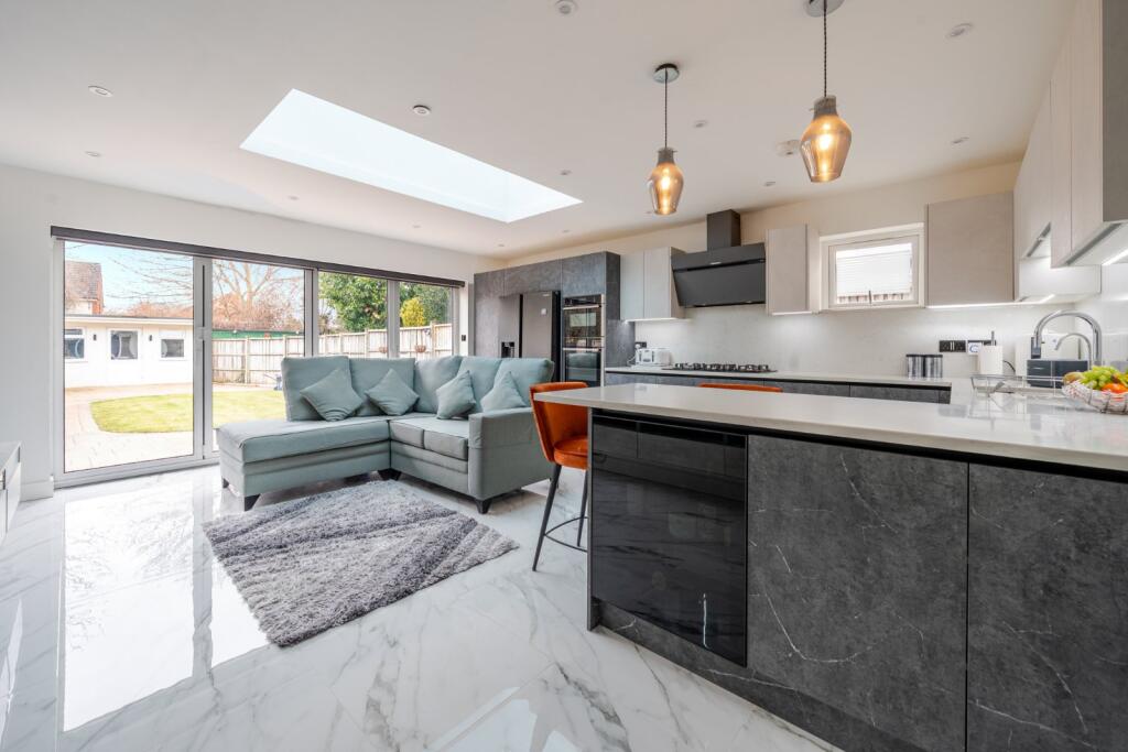 Kitchen/Family Room
