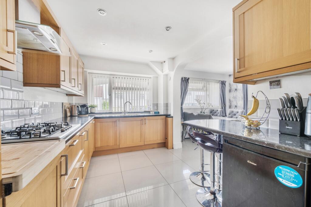 1330498-9-68820c6256d2c