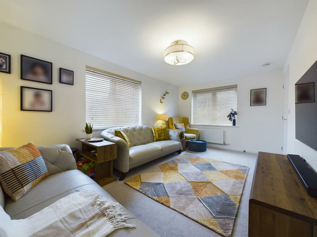 CAM02319G0-PR0118-ST