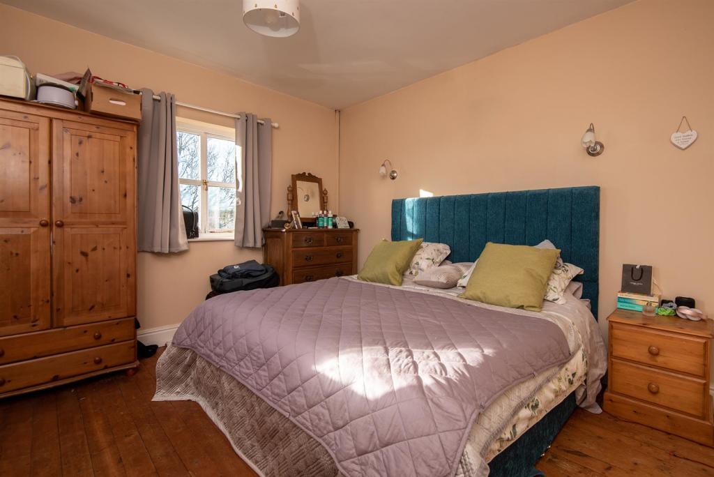 Master bedroom.jpg