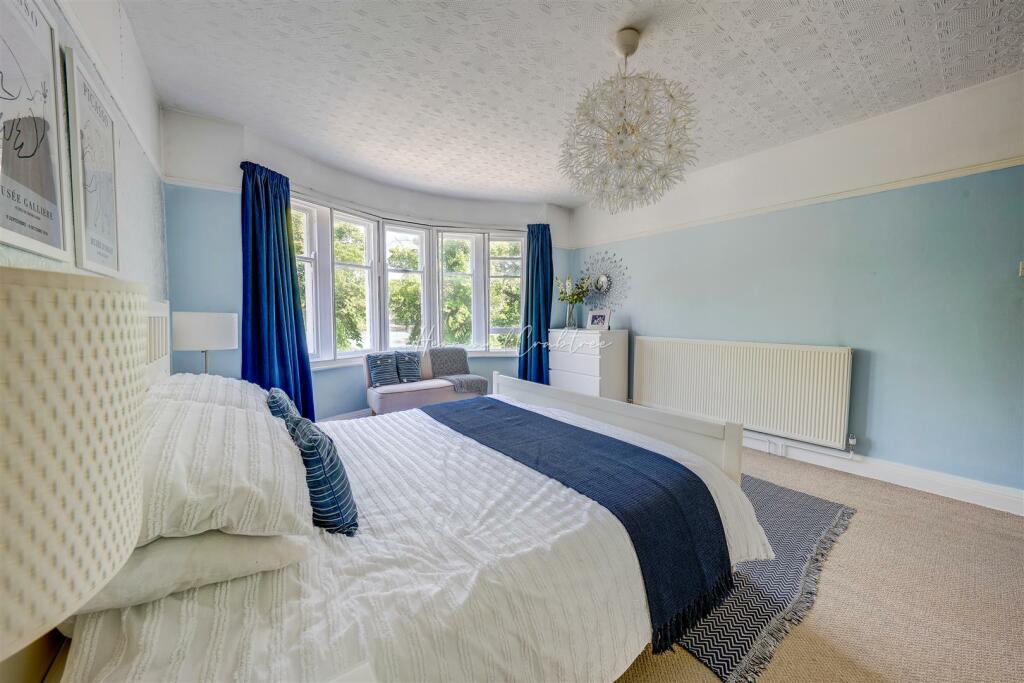 Lake Road West, Roath Park, HernCrabtree (5).jpg