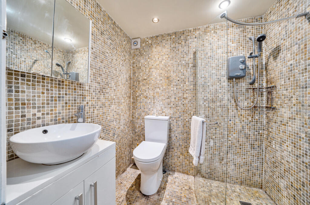 1324311-12-687651...