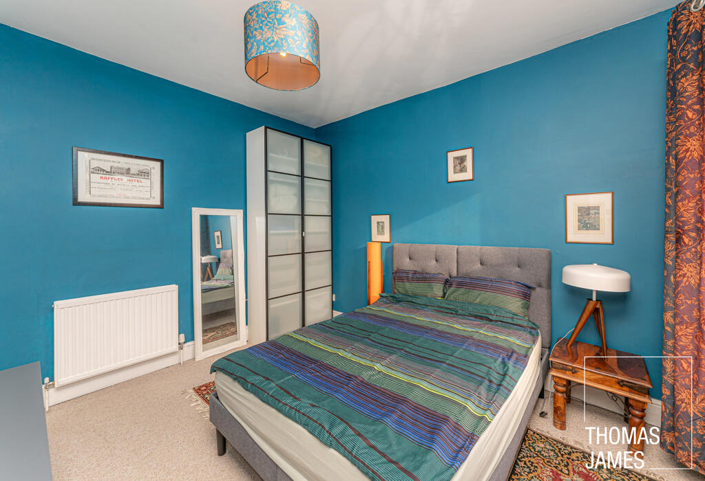 Morley Avenue, bedroom