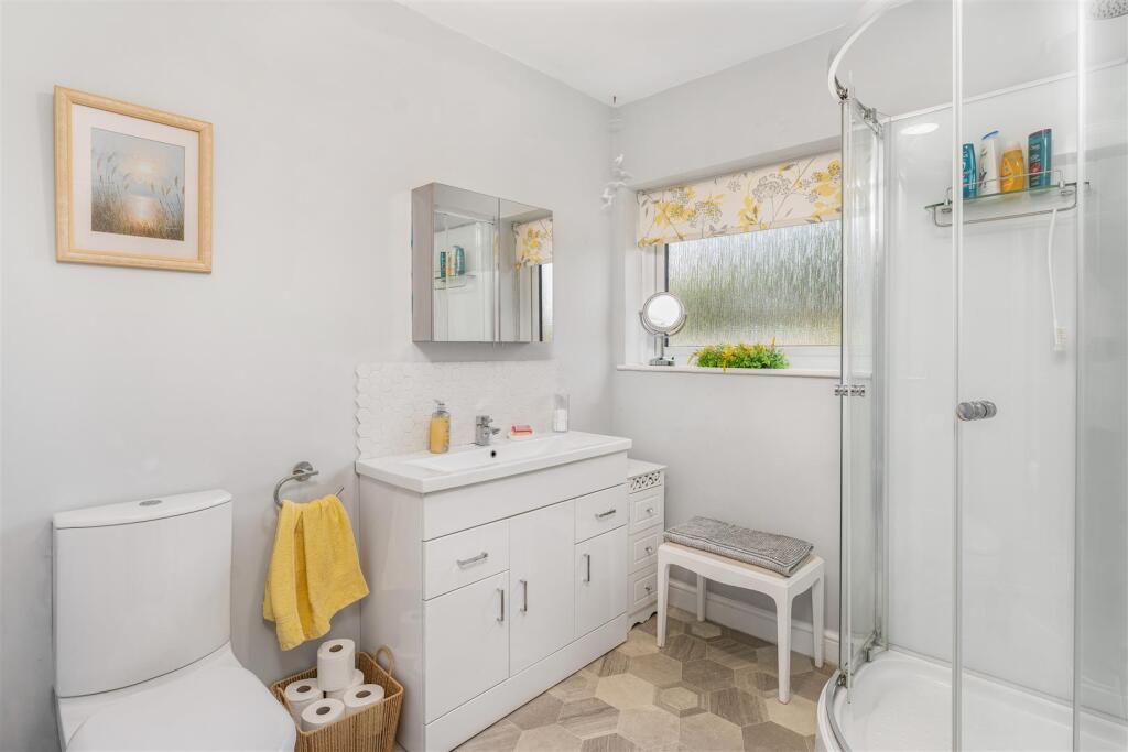 316 Warwick Road, Banbury-25.jpg