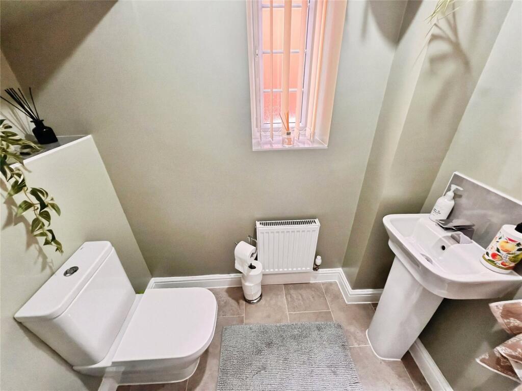Cloakroom Wc