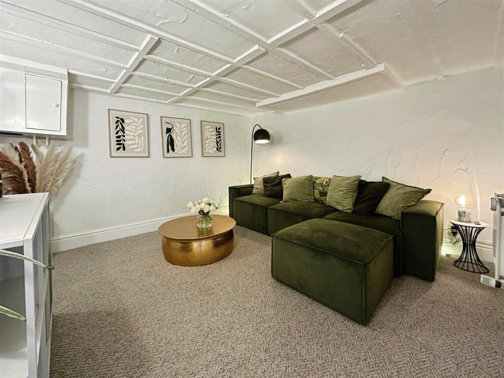 c92a0eb3--4C58-8D96-875F6C7B2F08-61268-000013EE523