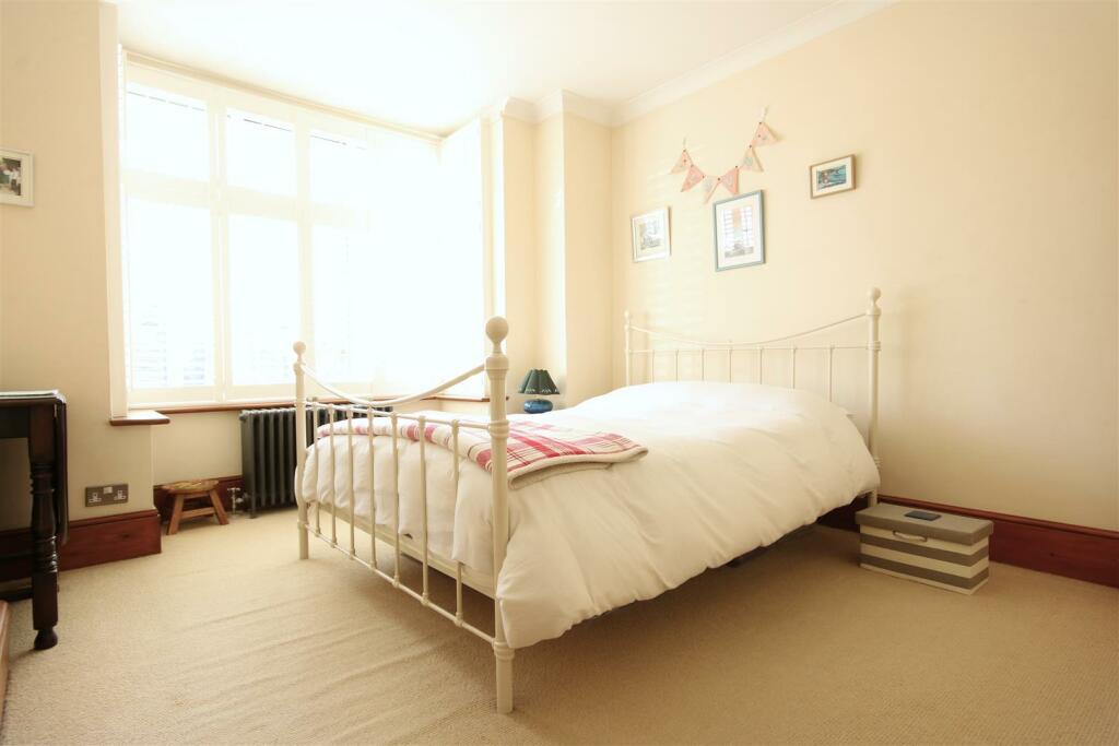 Bedroom.JPG