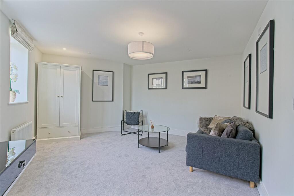Bedroom 2/Snug