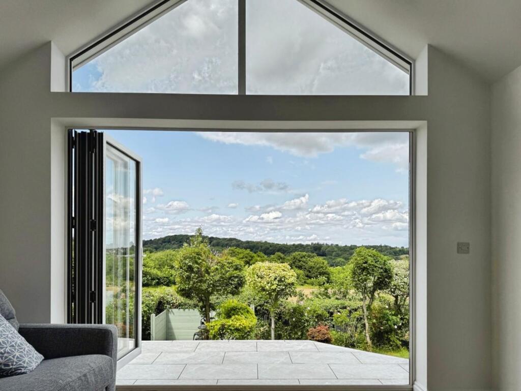 PATIO 03.jpg