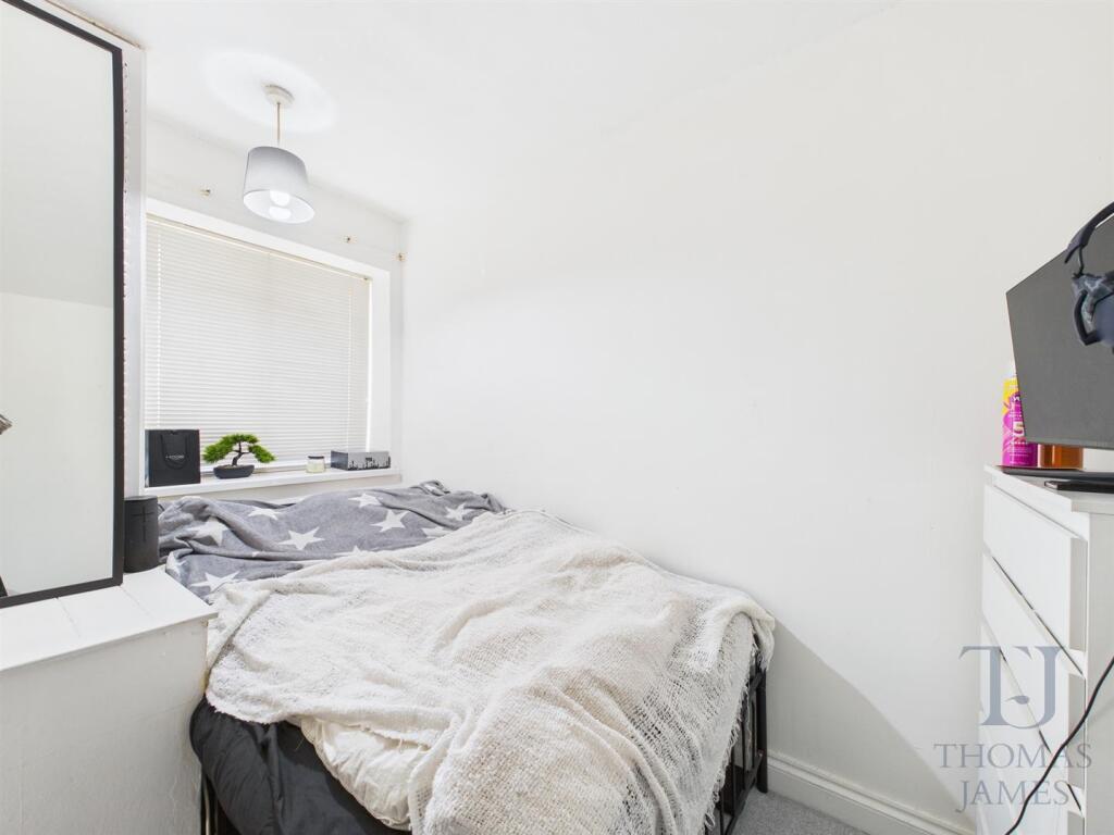 CAM05175G0-PR0040-STILL014.jpg