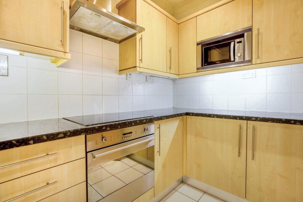 Kitchen (2)