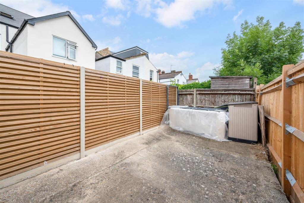 ALEXANDRA ROAD (1).jpg