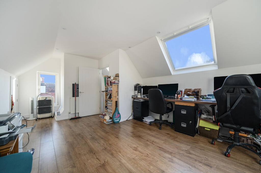 1315162-15-685cf9...