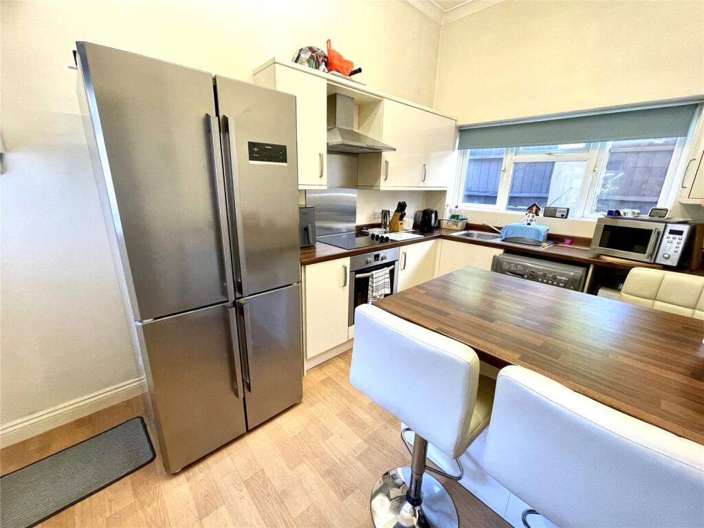 Kitchen/Breakfast Rm