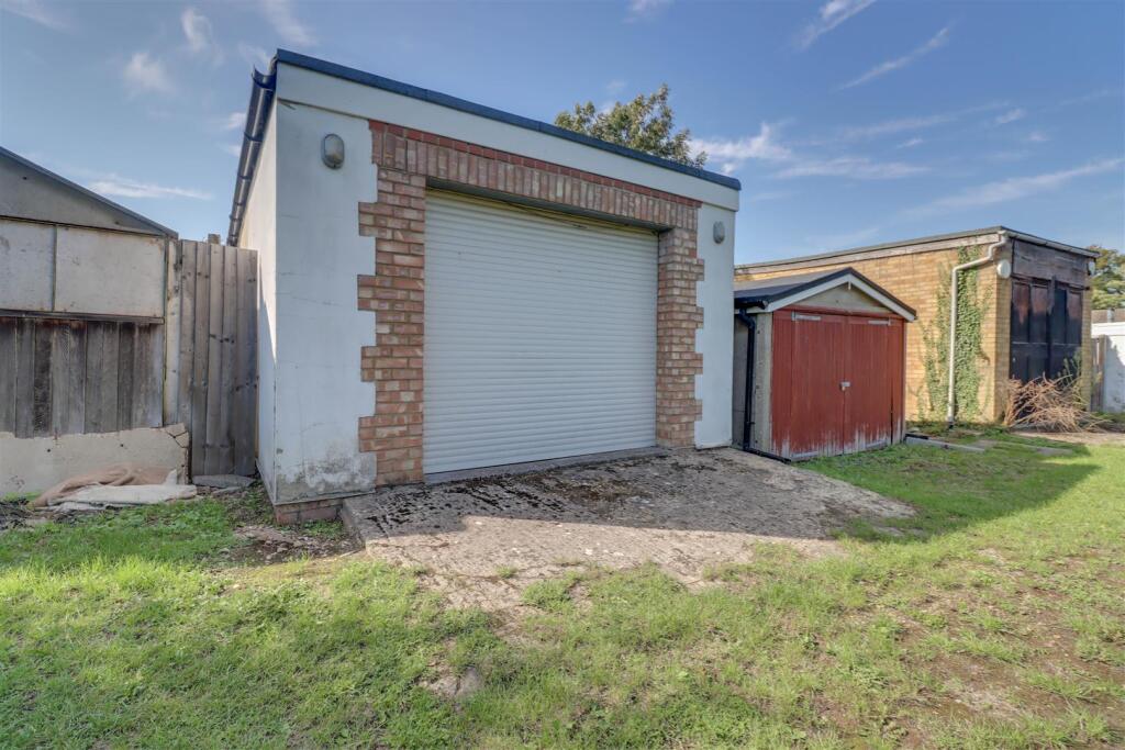 46 LAUREL AVENUE-24.jpg