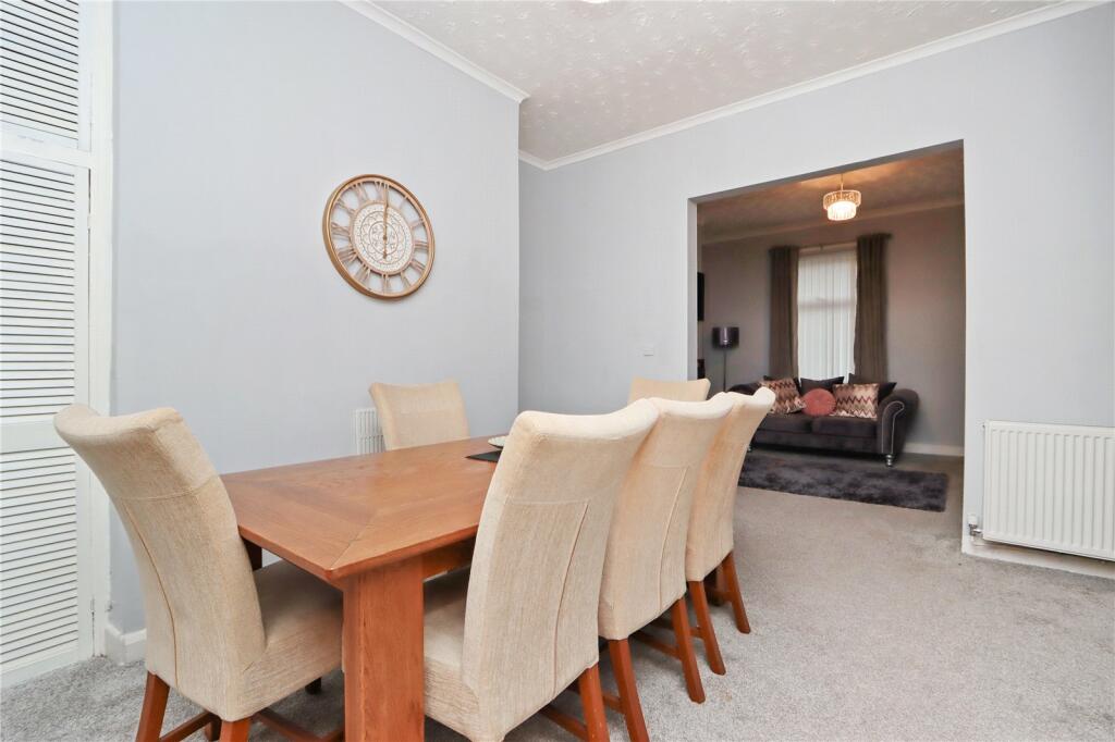 Dining Room Pic 3