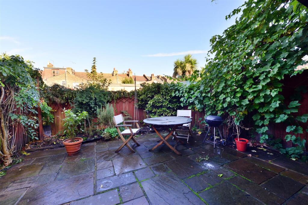 Patio garden