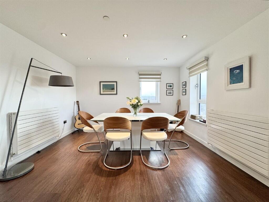 Lounge dining area