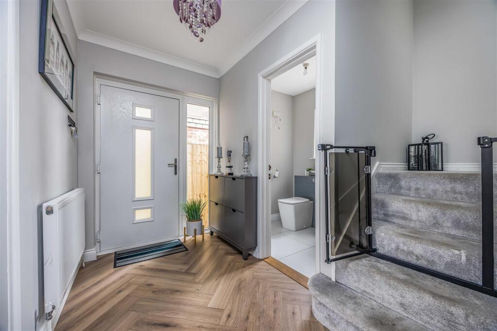 53 Fourth Avenue, Havant-Small-PorticoMarketing-So