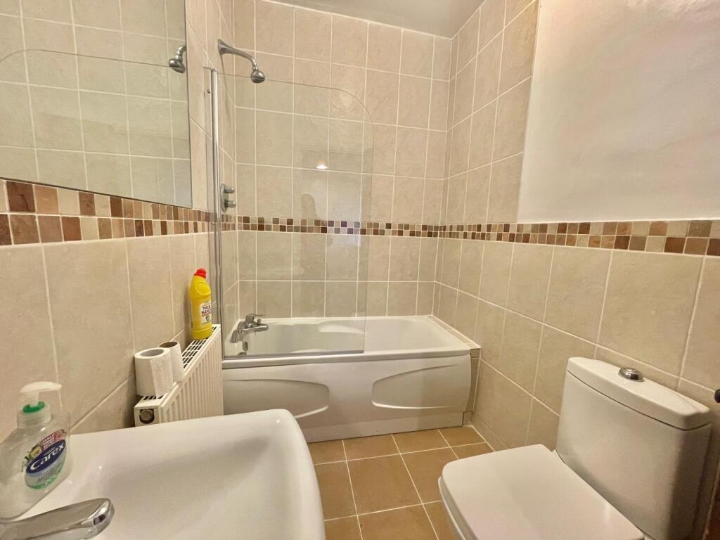 HOUSE BATHROOM