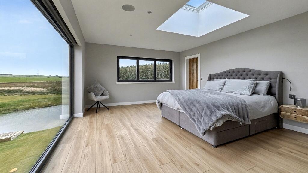 Principal Bedroom.