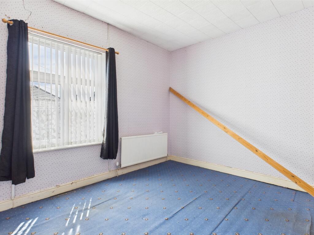 CAM03729G0-PR0050-STILL009