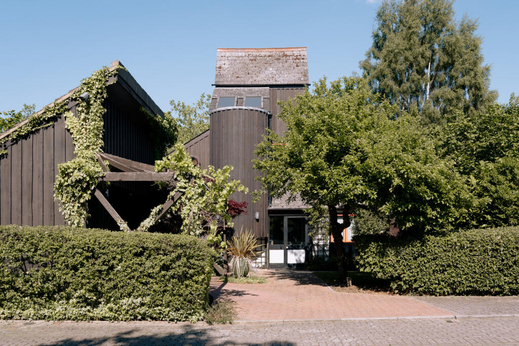 285636 - DSC07856-Edit.jpg