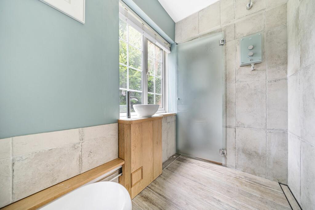Shower Room (1)