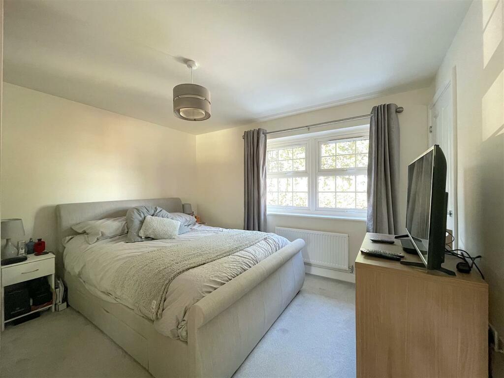 Bedroom One (1).jpeg