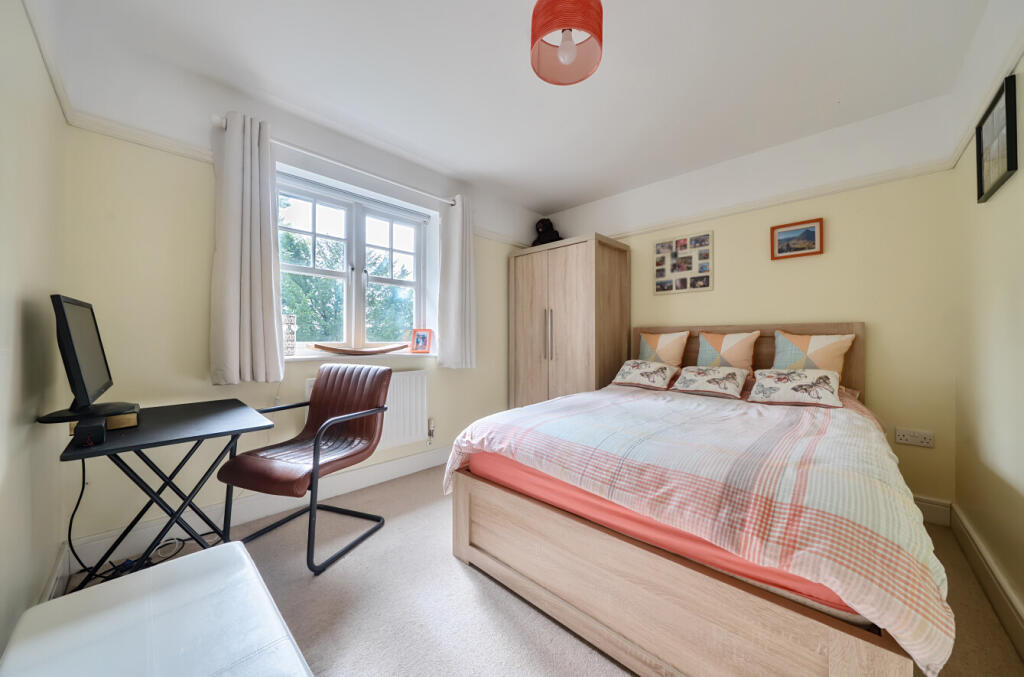 1328021-19-688741...