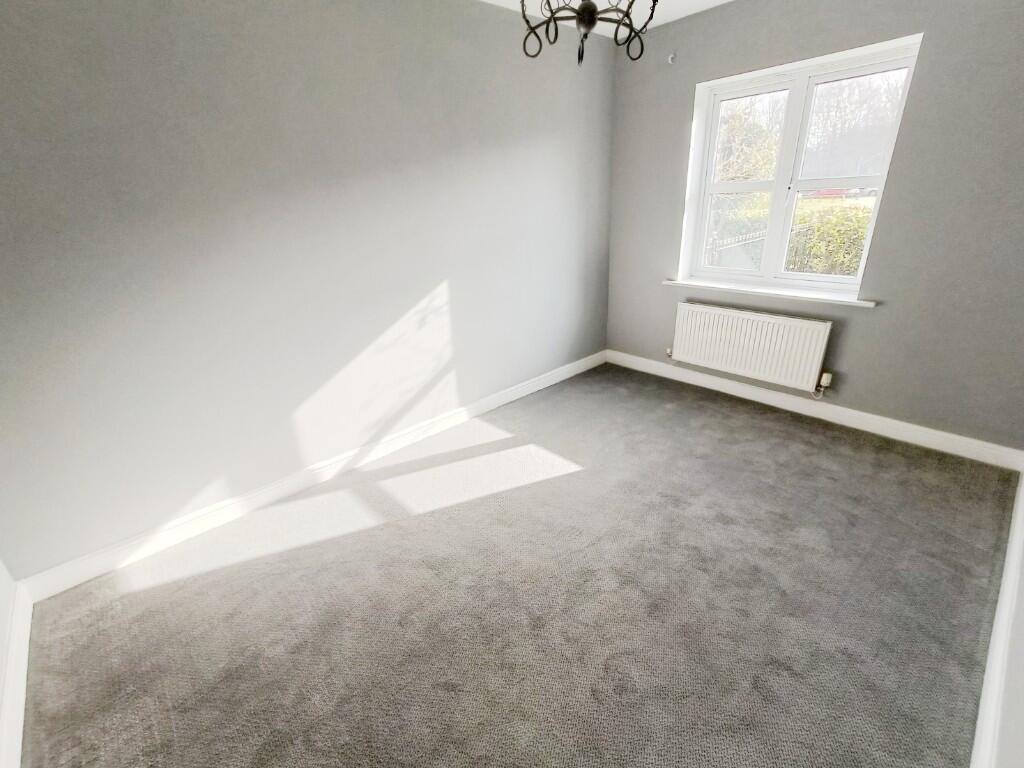 Dining room/Bed 4