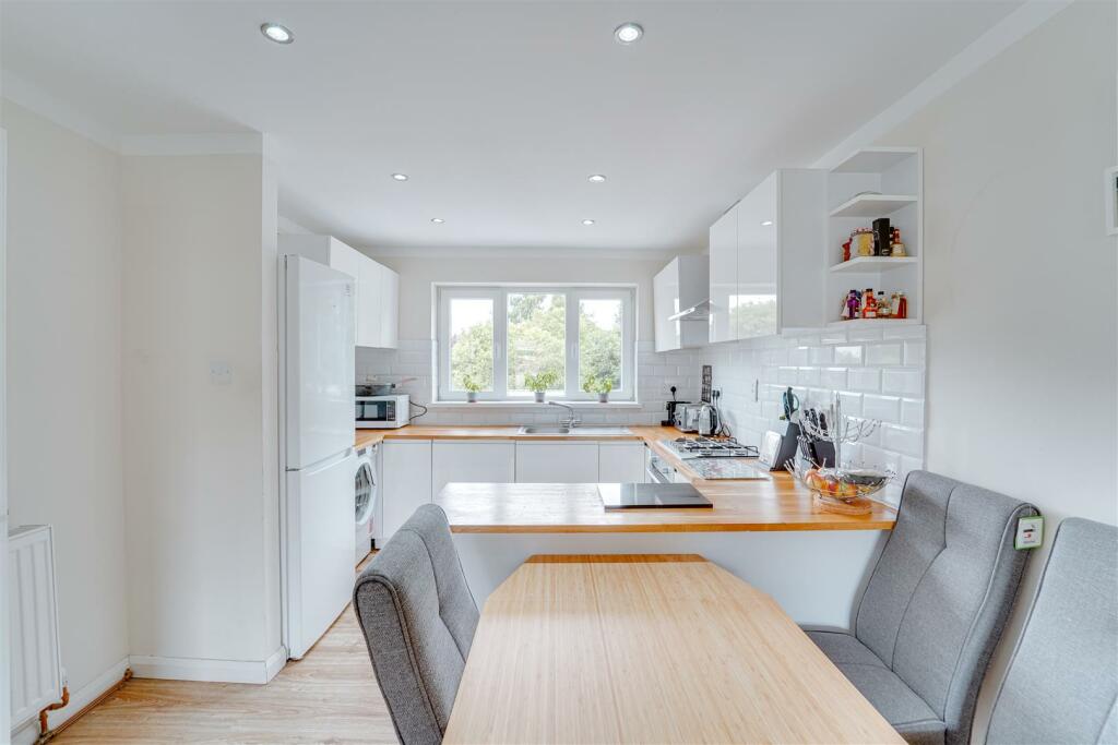223 New Cheveley Rd, Newmarket-20.jpg