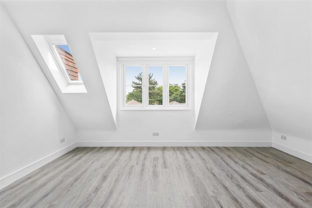 Flats 9, 15-17 Tudor Gardens - oGXXeXHF5dNYku2FtFa