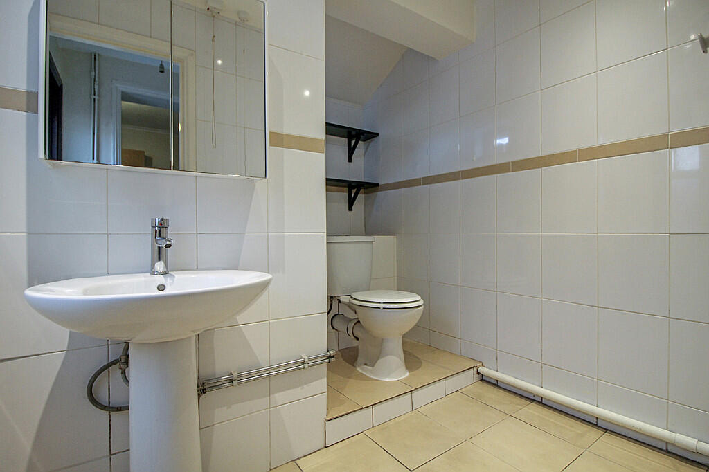 1024px.1850211__c21import-1616951794-615432.7537