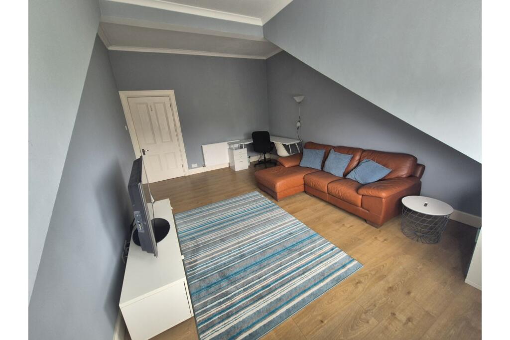 Bedroom/Lounge Two