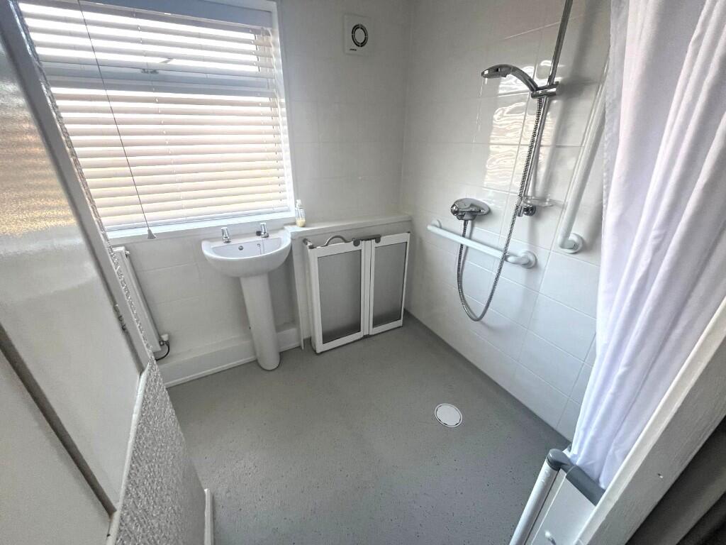 WET ROOM