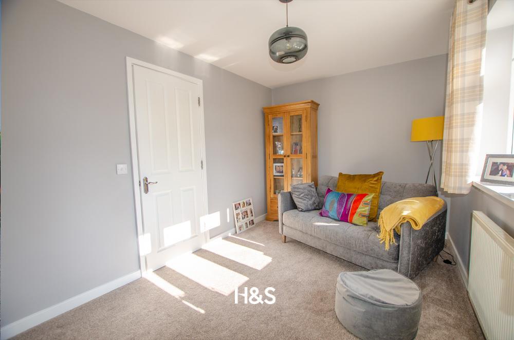 10 kineton croft - bedroom 2.jpg