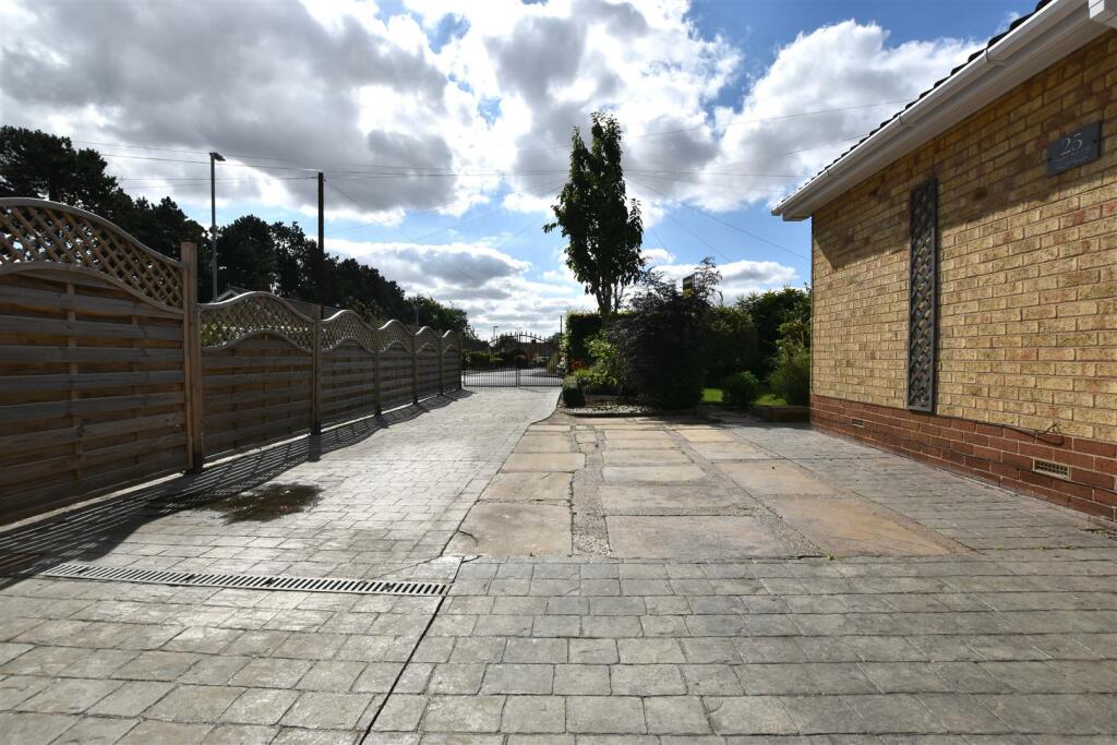 Driveway and Parking.JPG