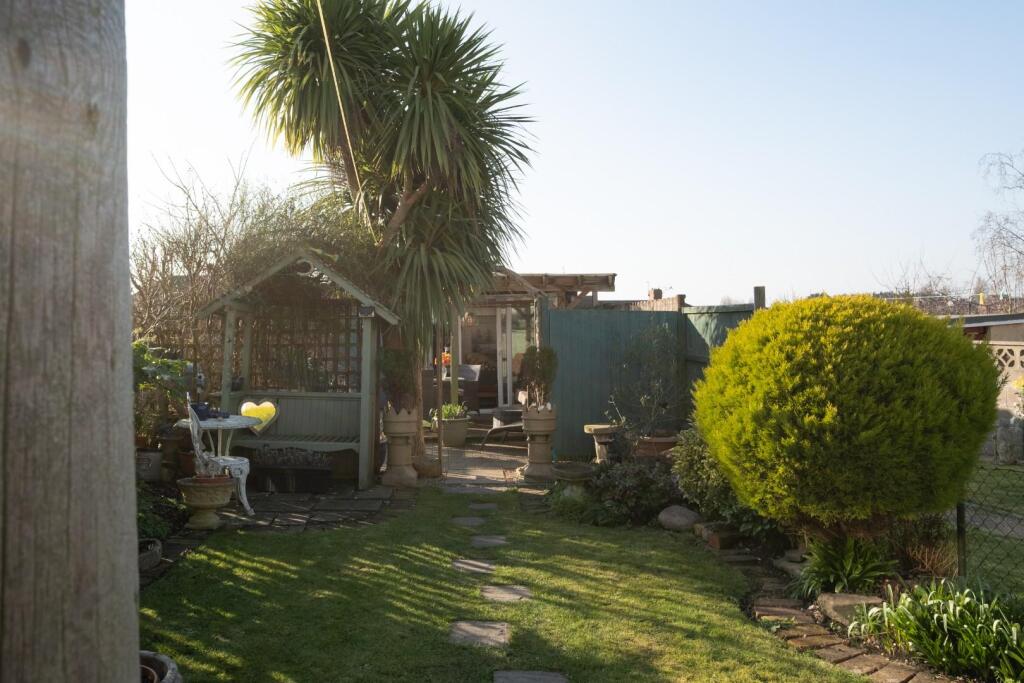 61 Holmes Hill Road, BS5-0364.jpg