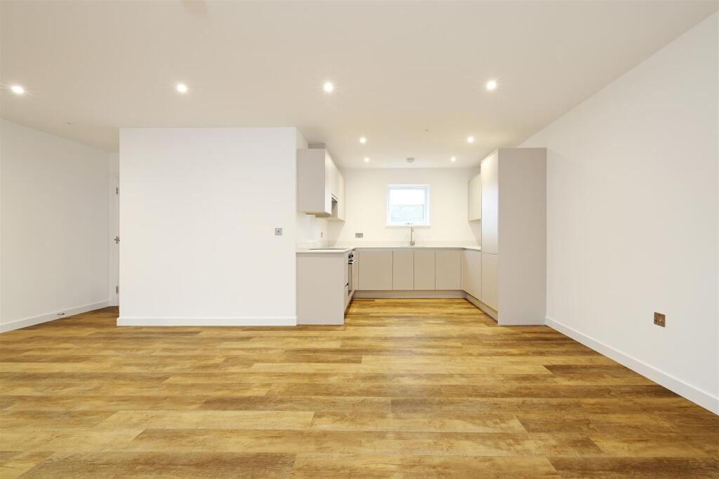 No.16-GreenYard-Jan25-9814.jpg