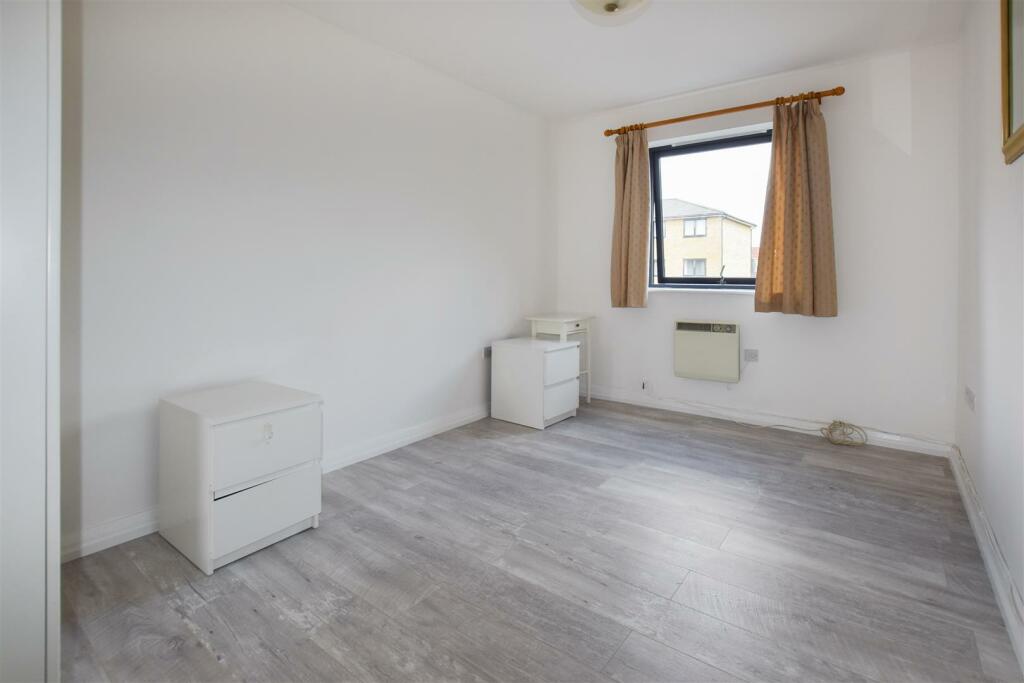 Bedroom 2.JPG
