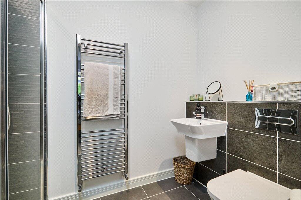 Ensuite