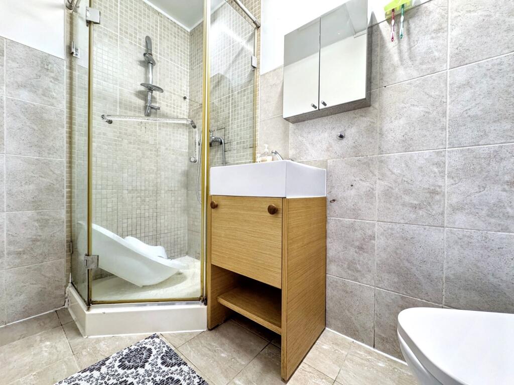 Downstairs shower room