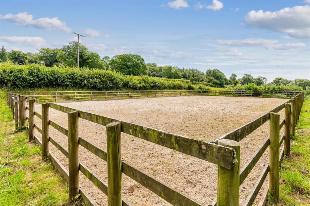 A10 - 2 Lutton Cottages South Brent - 250701.jpg